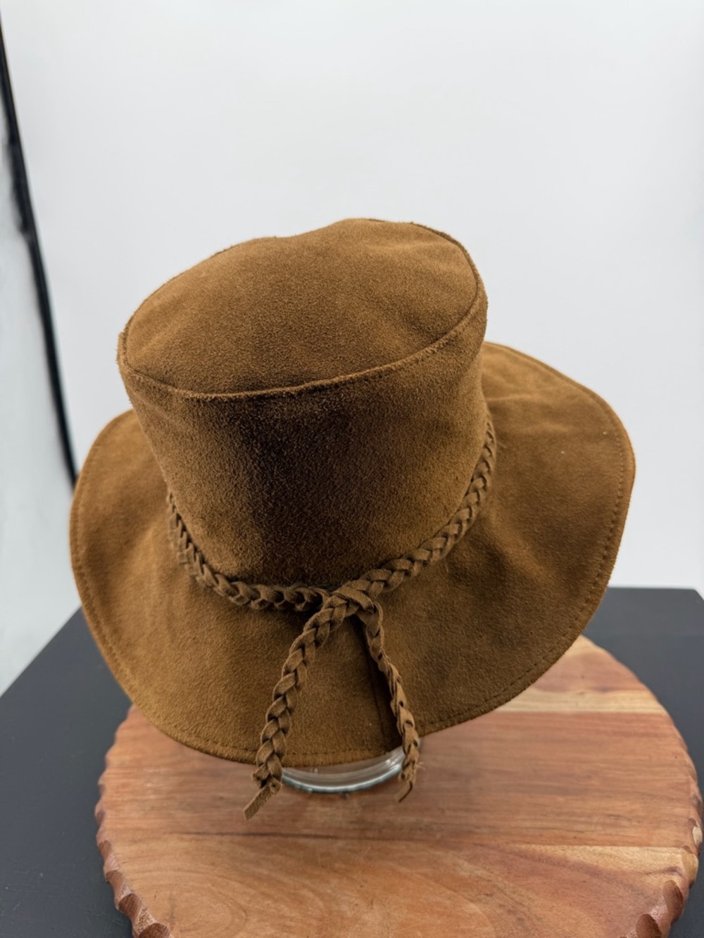 Minnetonka 9753 Parker Floppy Hat brown Suede‎ W/ Accent braided Band boho sz M